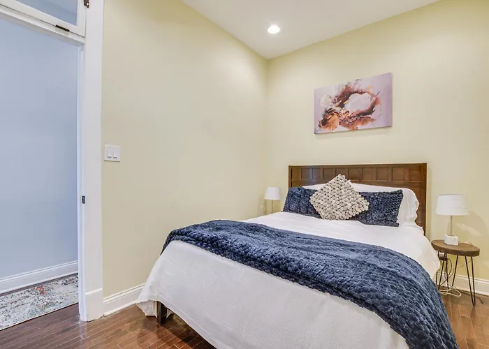 Апартаменты Spacious Condo W/ Deck ~ 3 Mi To Downtown Chicago! *