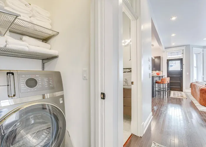 Spacious Condo W/ Deck ~ 3 Mi To Downtown Chicago! Апартаменты Чикаго