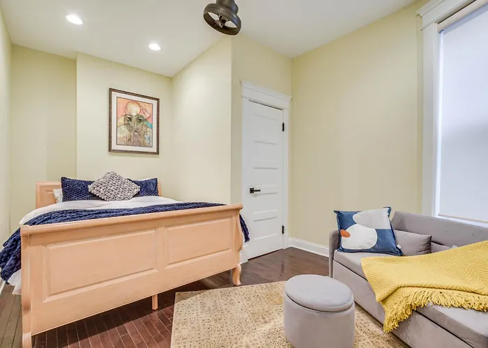 Spacious Condo W/ Deck ~ 3 Mi To Downtown Chicago! Апартаменты *