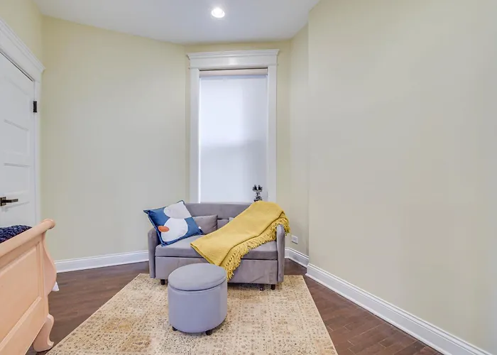 Апартаменты Spacious Condo W/ Deck ~ 3 Mi To Downtown Chicago! Чикаго