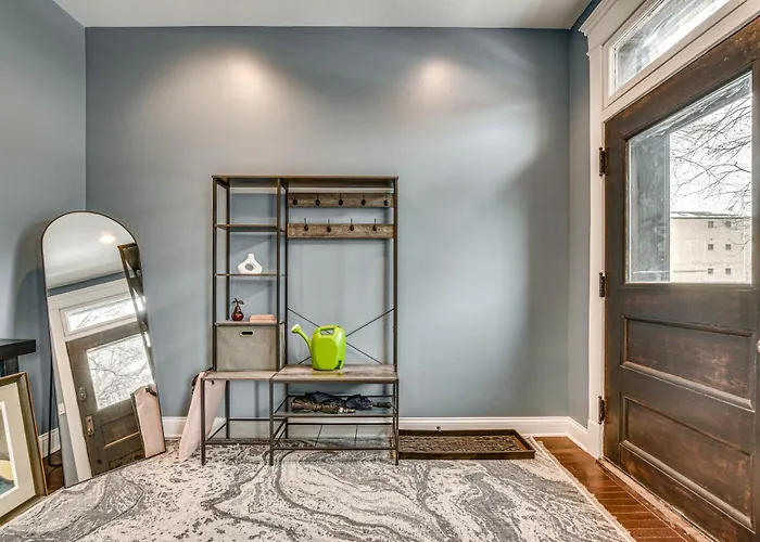 Spacious Condo W/ Deck ~ 3 Mi To Downtown Chicago! Апартаменты