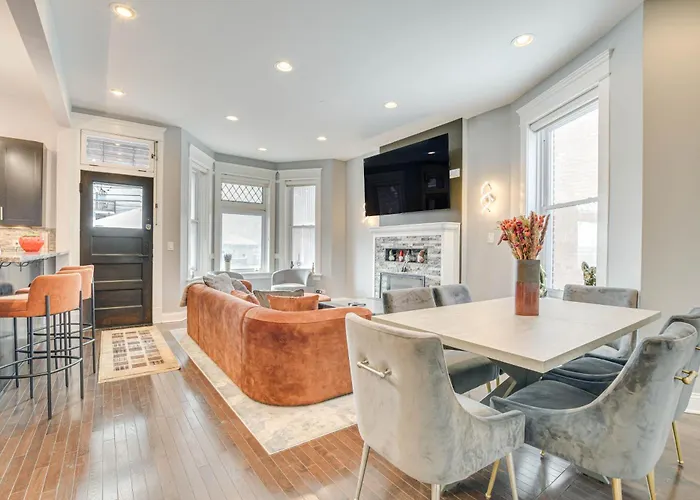 Апартаменты Spacious Condo W/ Deck ~ 3 Mi To Downtown Chicago!